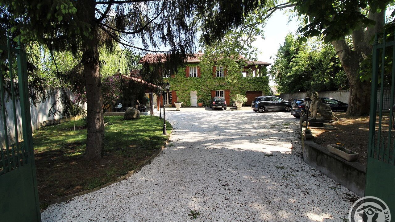 Photo of Outdoor in Saint-Priest