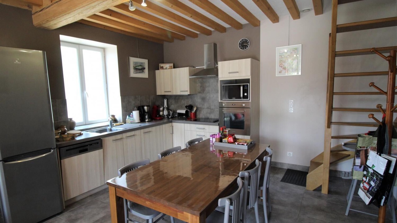 Photo of Kitchen in Saint-Genis-Laval