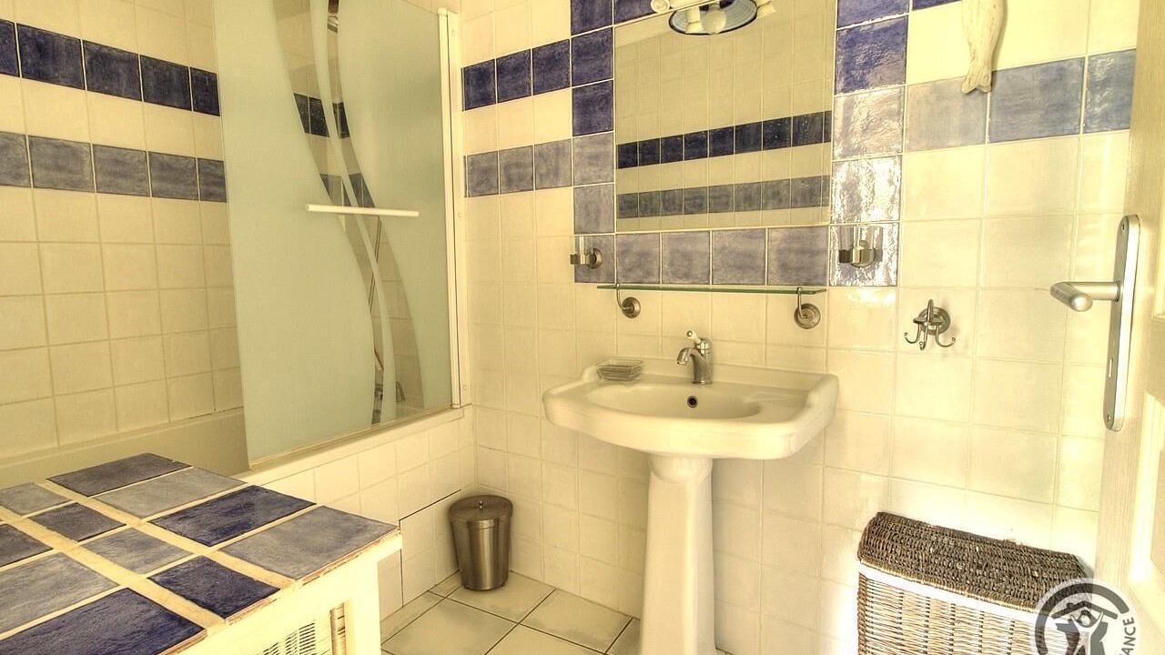 Photo of Bathroom in Arnas