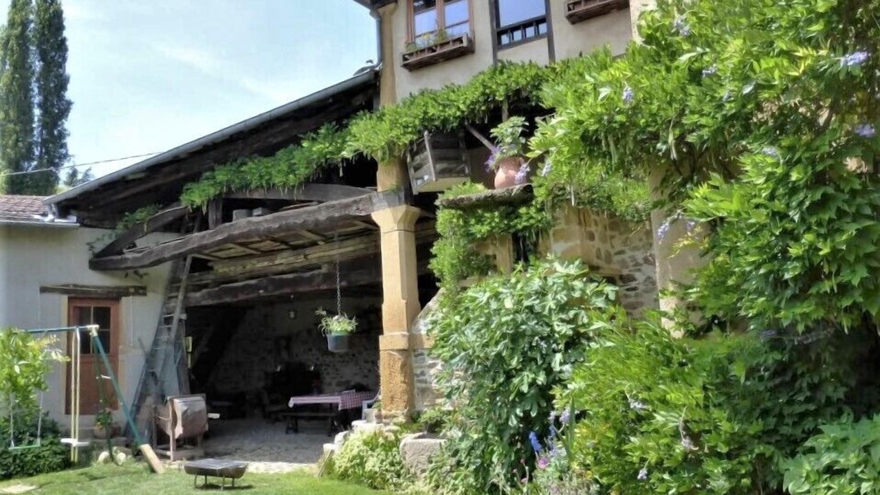 Photo of Outdoor in Bessenay