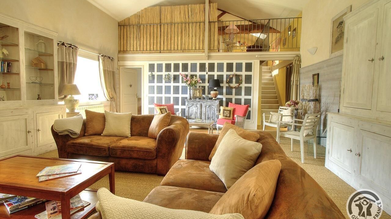 Photo of Livingroom in Vernay