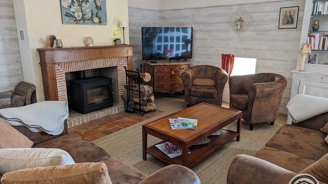 Photo of Livingroom in Vernay