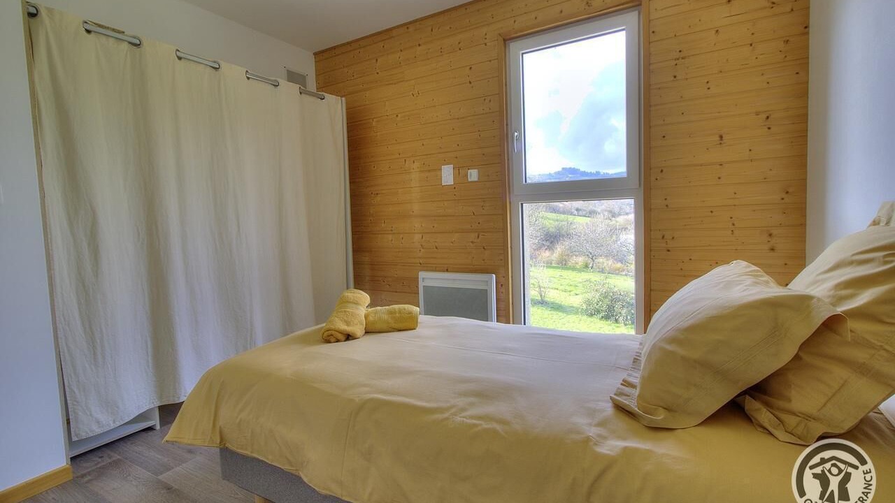 Photo of Bedroom in Saint-Clement-sur-Valsonne