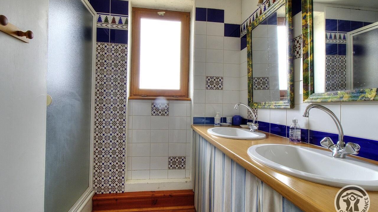 Photo of Bathroom in Poule-les-Echarmeaux