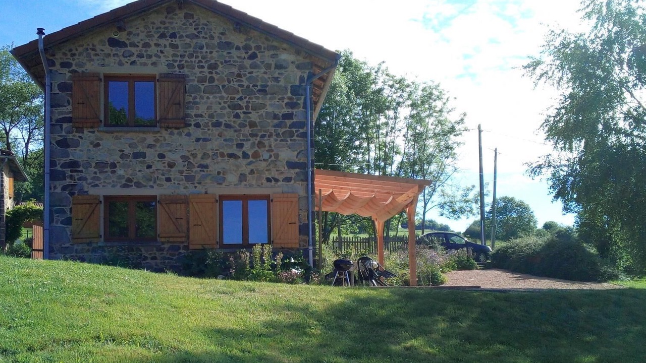Photo of Outdoor in Poule-les-Echarmeaux