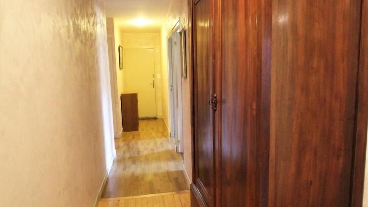 Photo of Others in Longes