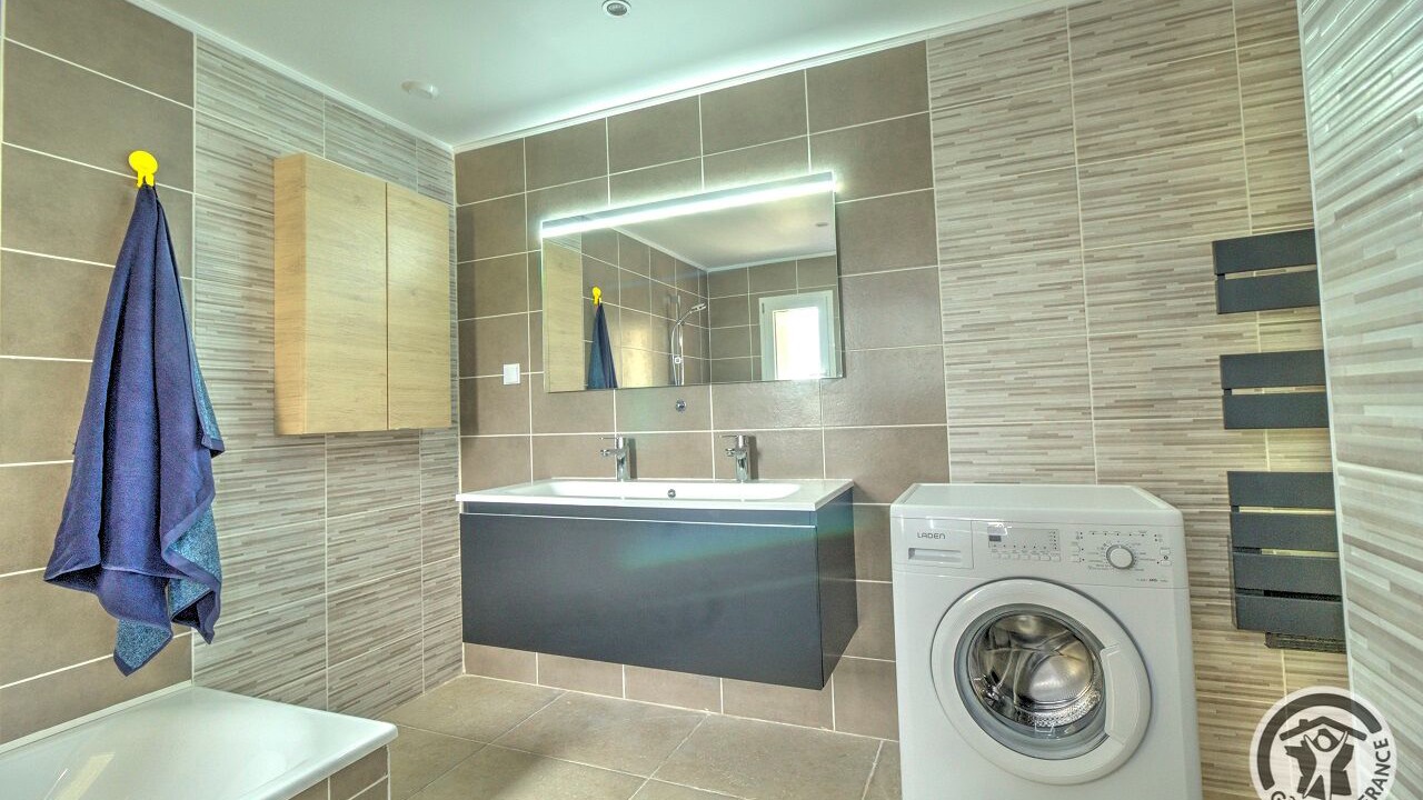 Photo of Bathroom in Courzieu