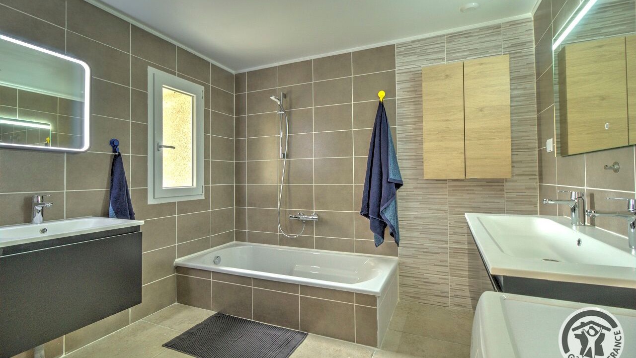 Photo of Bathroom in Courzieu