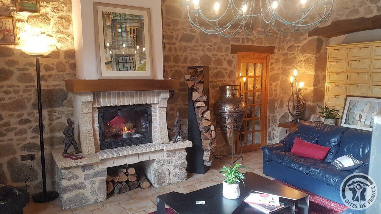 Photo of Livingroom in Saint-Igny-de-Vers
