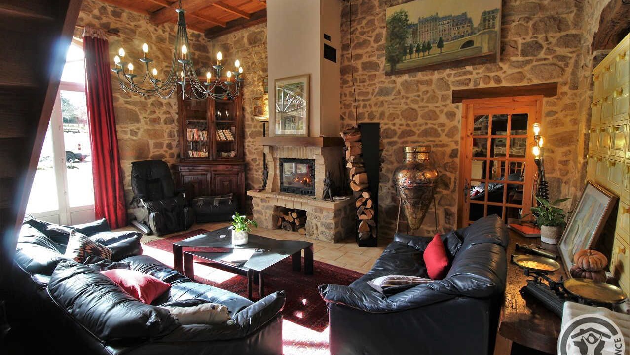 Photo of Livingroom in Saint-Igny-de-Vers