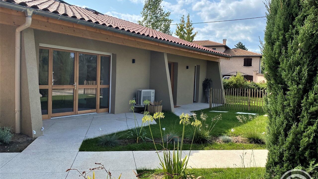 Photo of Outdoor in Brindas