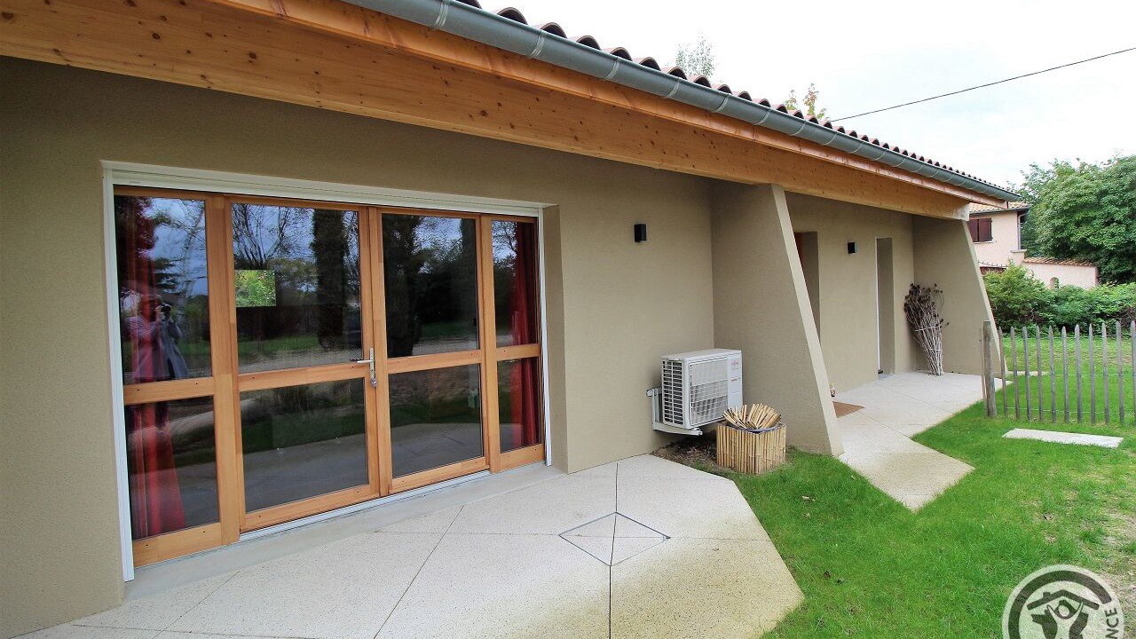 Photo of Outdoor in Brindas