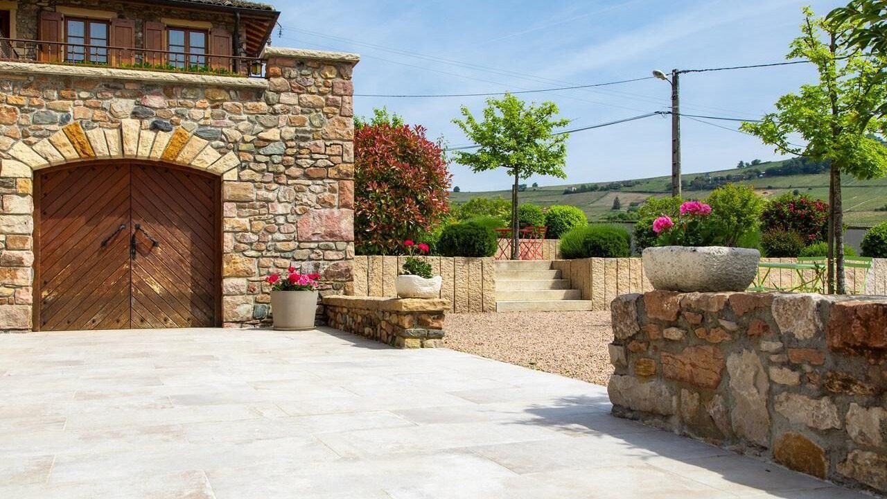 Photo of Patio Balcony in Julienas