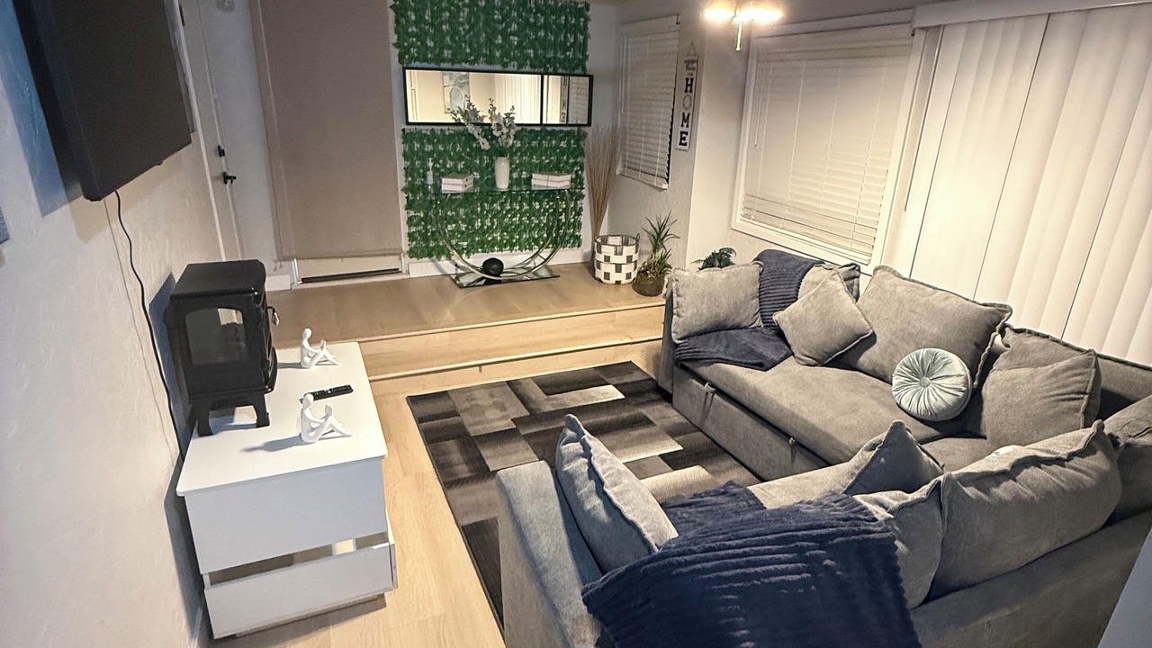 Photo of Livingroom in Upland