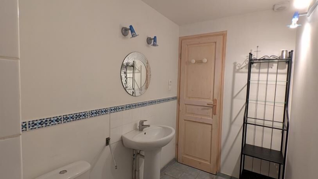 Photo of Bathroom in Le Perreon