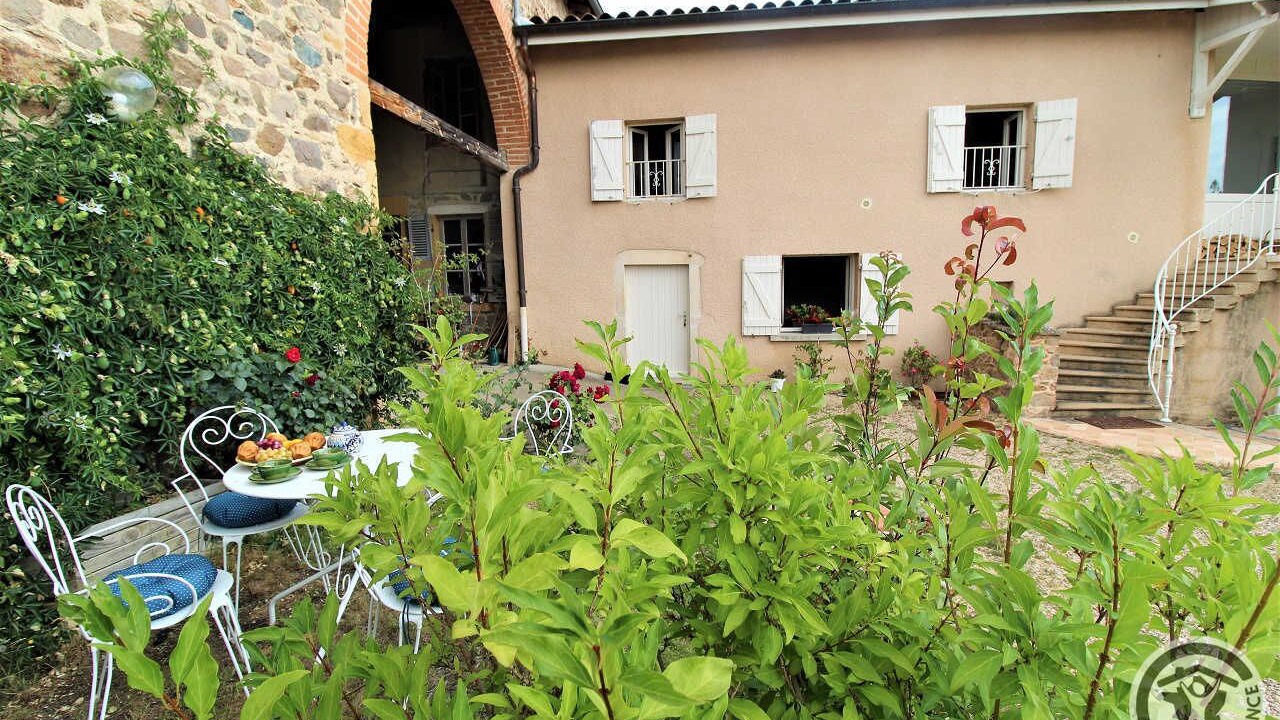 Photo of Outdoor in Le Perreon
