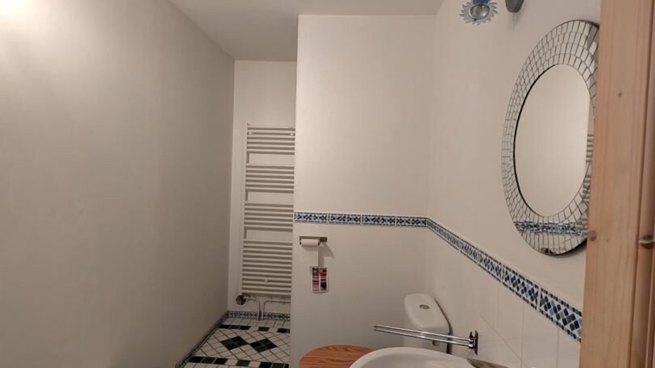 Photo of Bathroom in Le Perreon