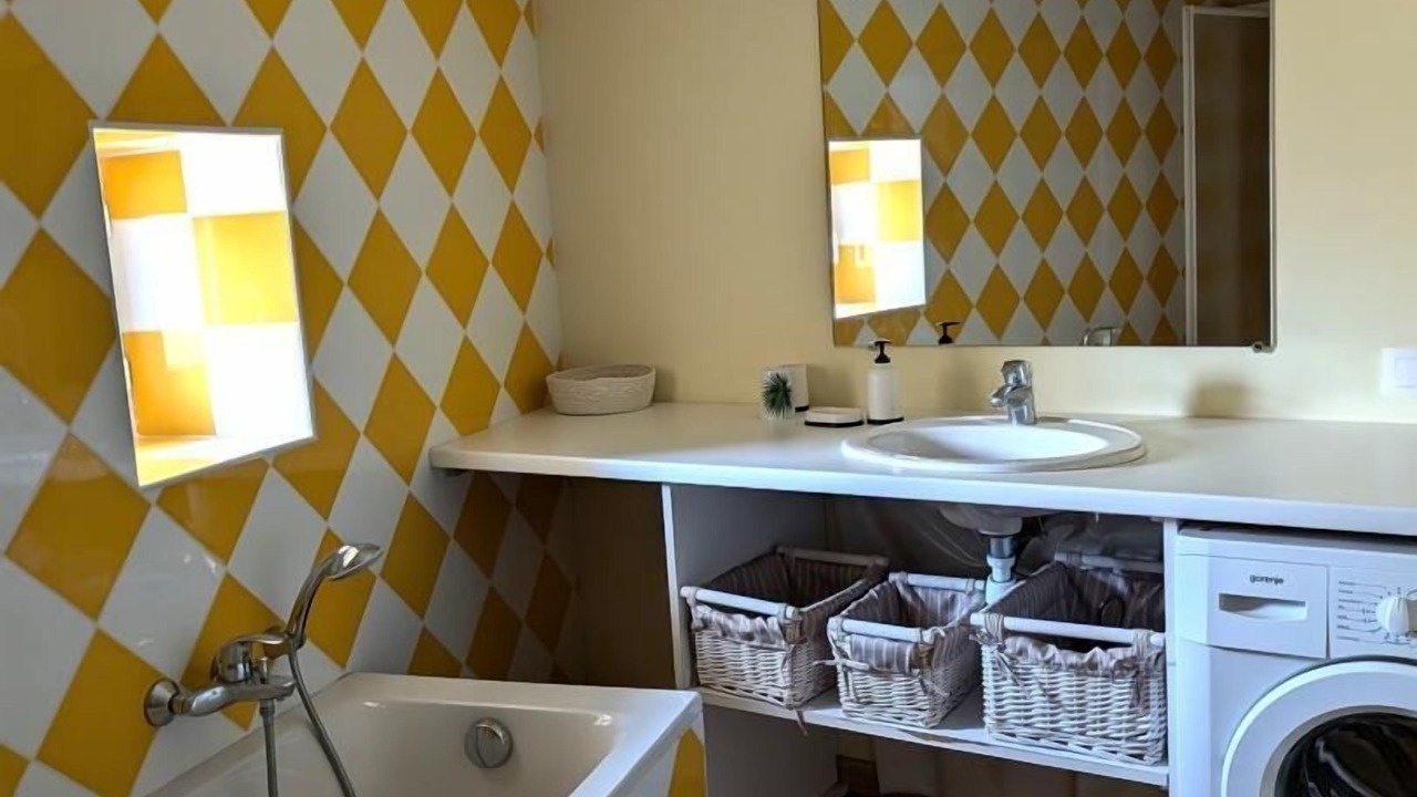 Photo of Bathroom in Saint-Julien