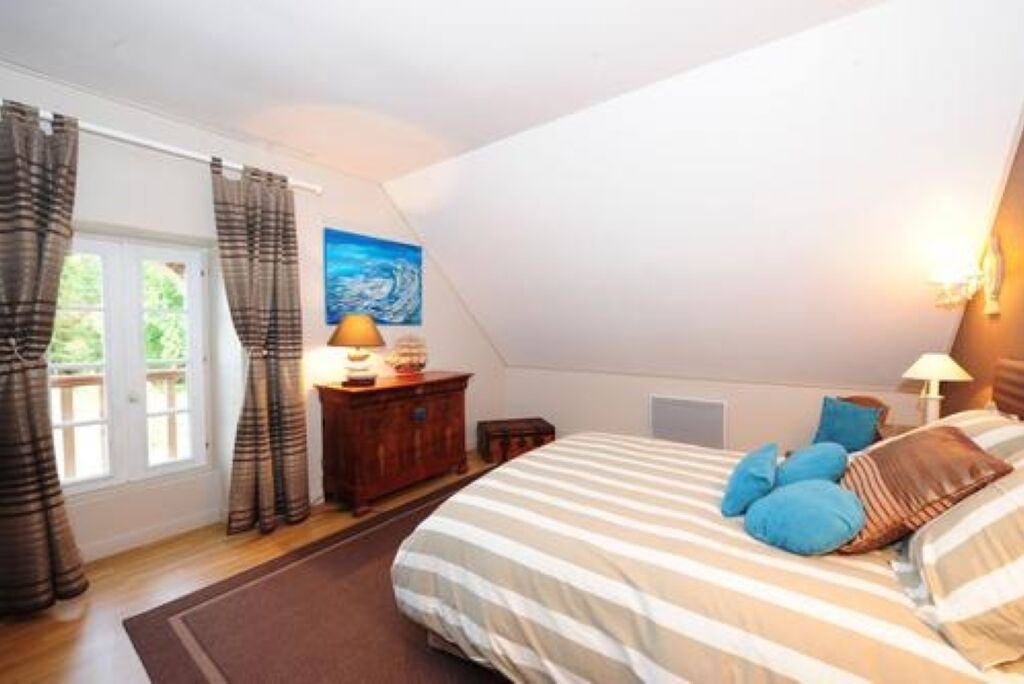 Photo of Bedroom in Neuvy-sur-Barangeon