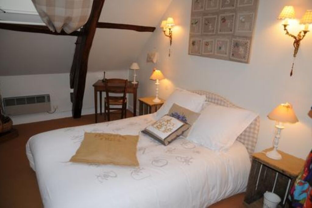 Photo of Bedroom in Neuvy-sur-Barangeon