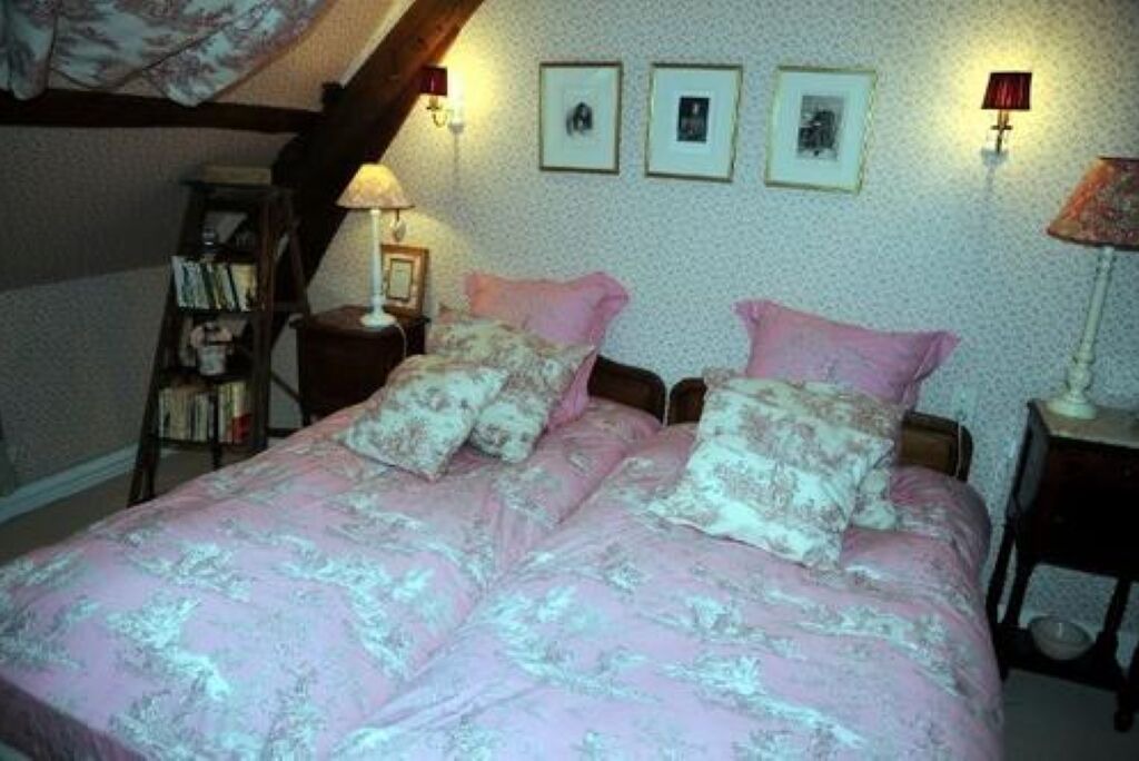Photo of Bedroom in Neuvy-sur-Barangeon