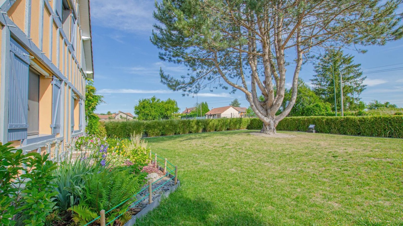 Photo of Outdoor in Geraudot