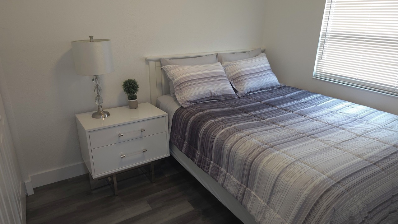 Photo of Bedroom in Iona