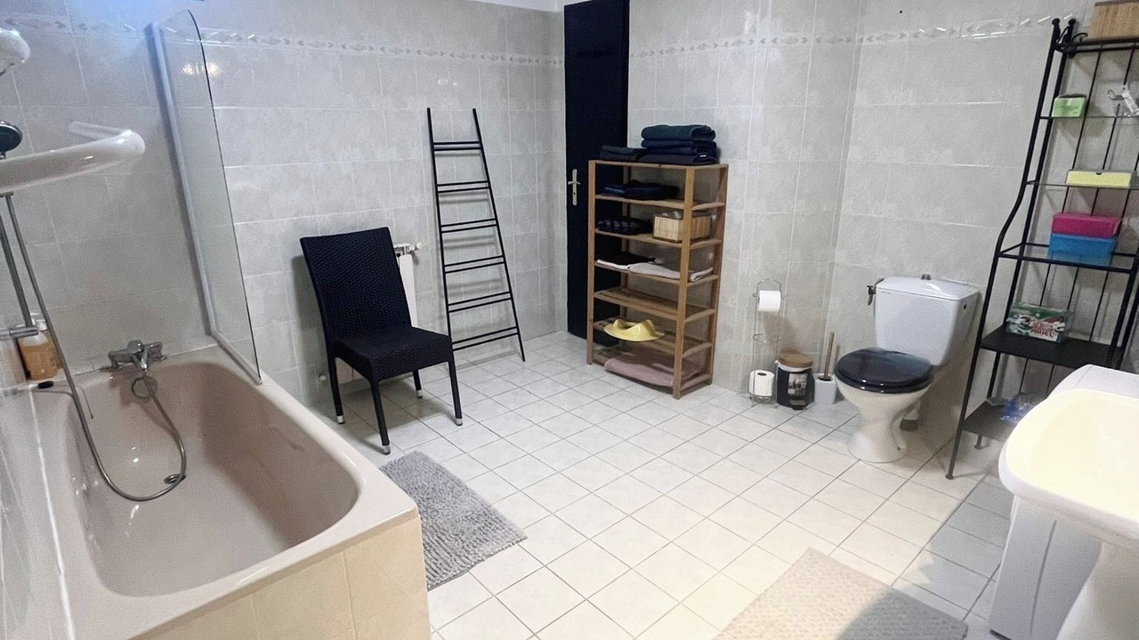 Photo of Bathroom in Lavelanet