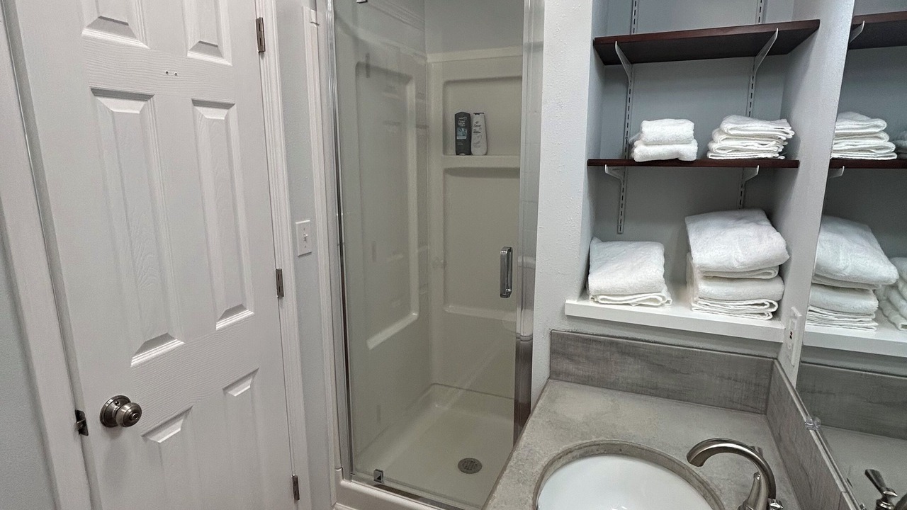 Photo of Bathroom in Thurber