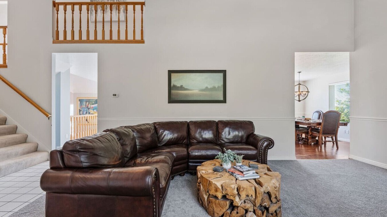 Photo of Livingroom in Holladay