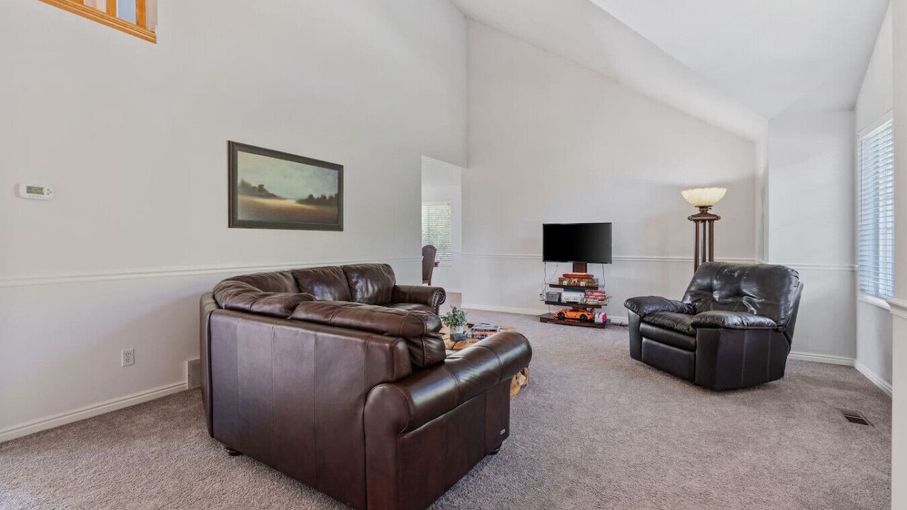 Photo of Livingroom in Holladay