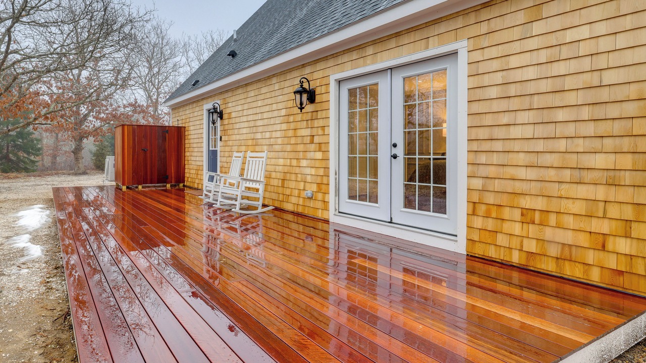 Photo of Patio Balcony in West Tisbury