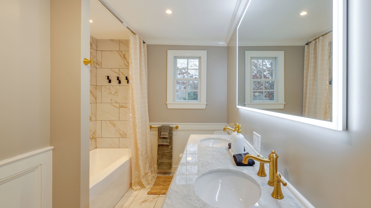 Photo of Bathroom in West Tisbury
