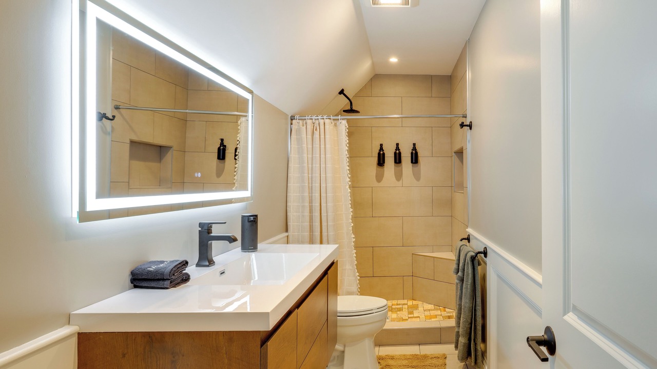 Photo of Bathroom in West Tisbury