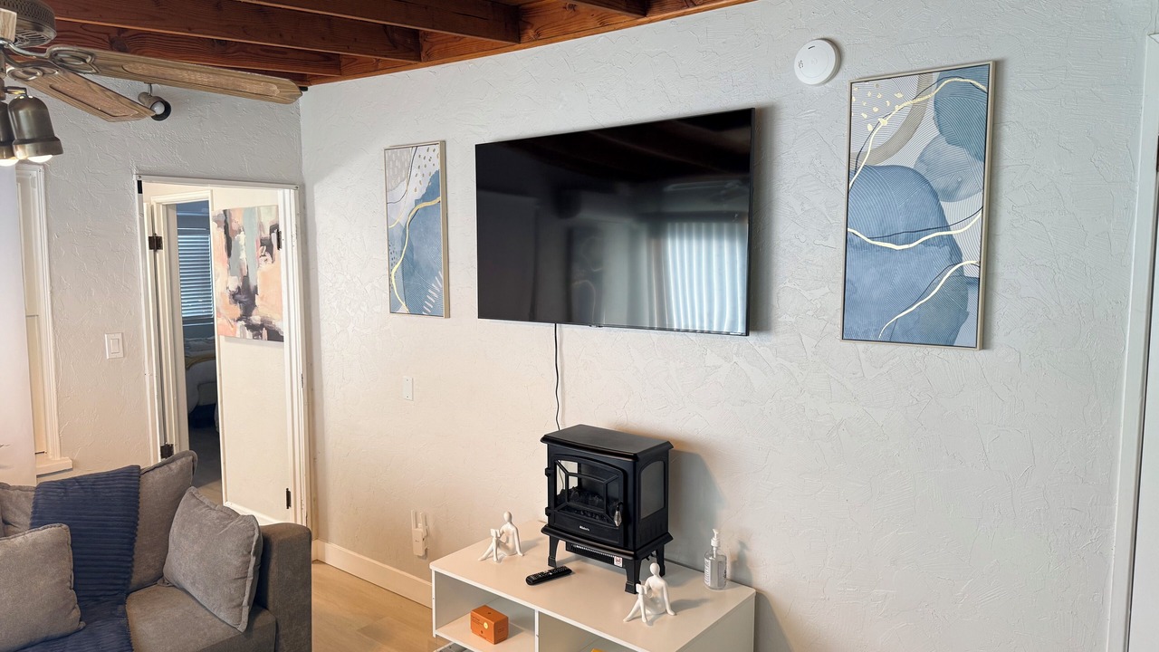 Photo of Livingroom in Upland