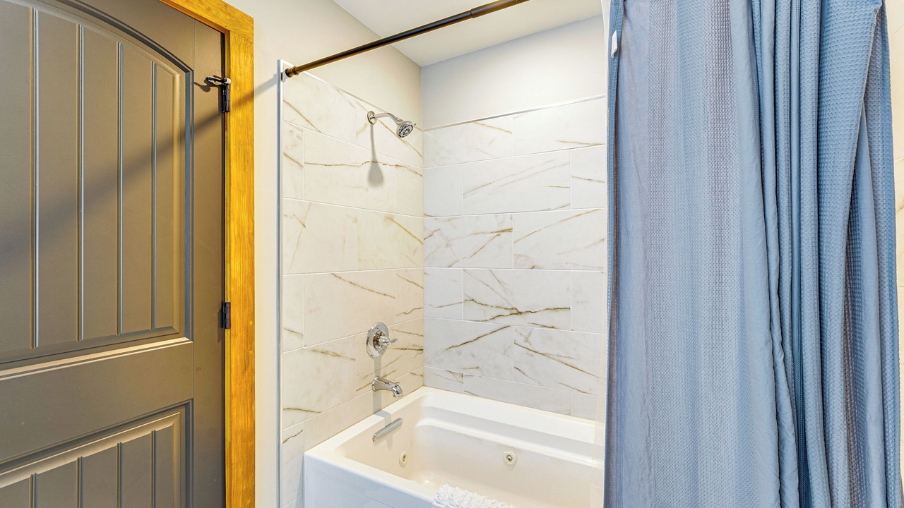 Photo of Bathroom in Maysville