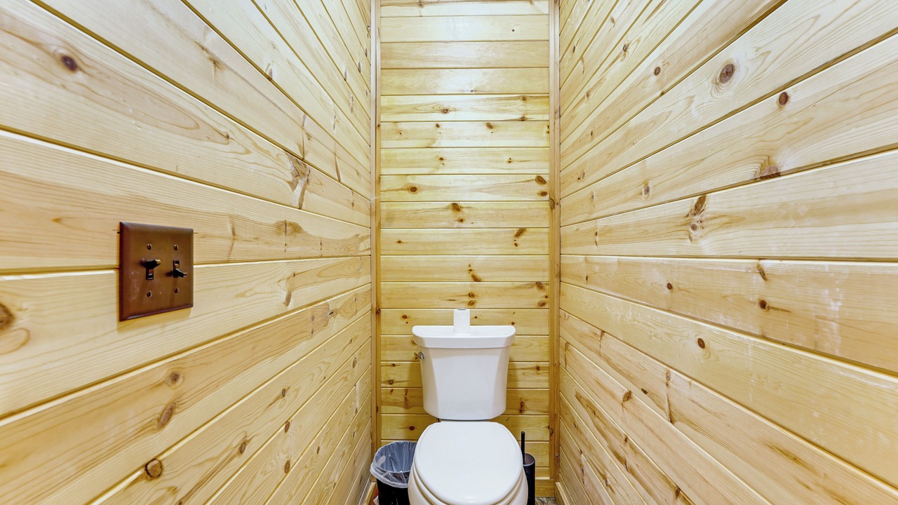 Photo of Bathroom in Maysville