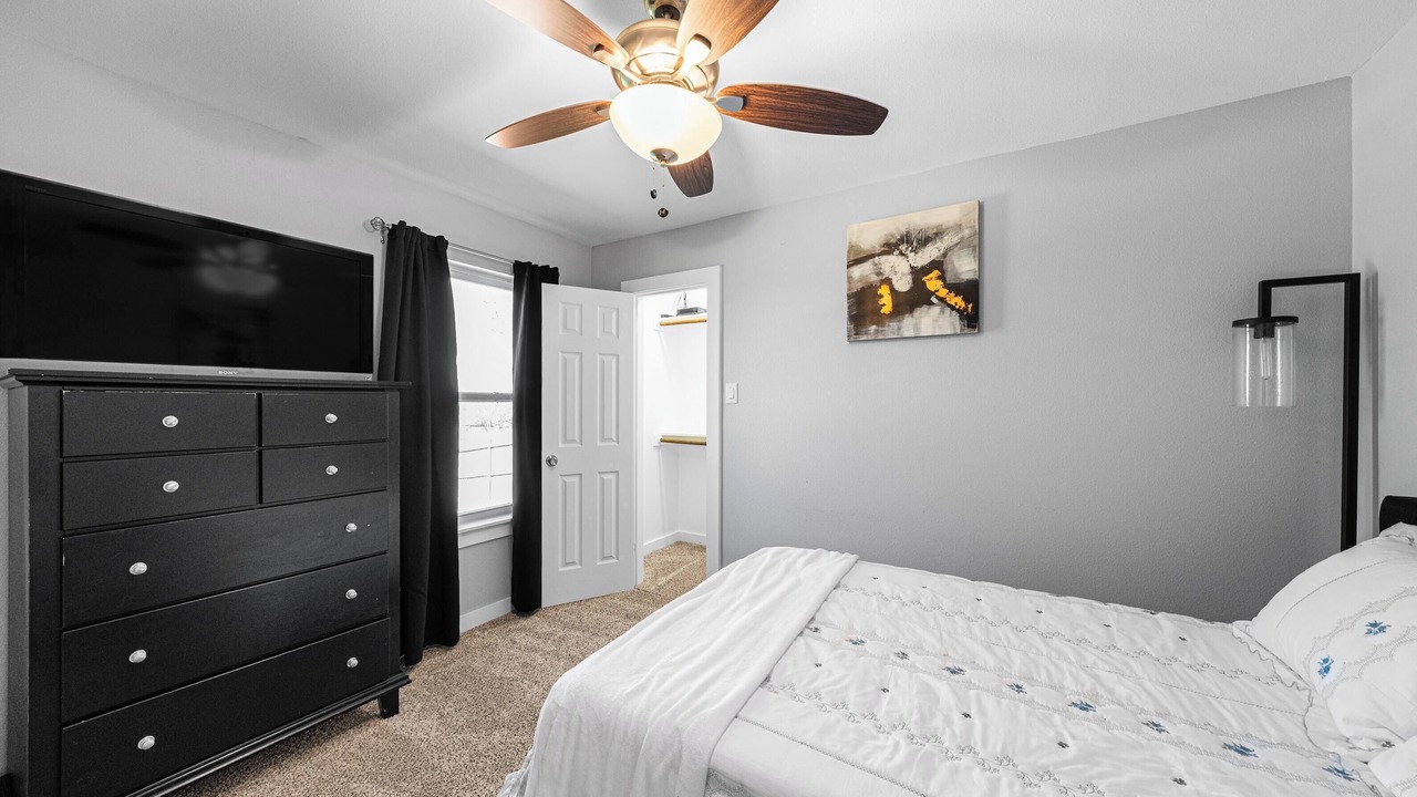 Photo of Bedroom in South Arlington