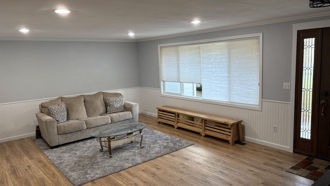 Photo of Livingroom in Silver Lake