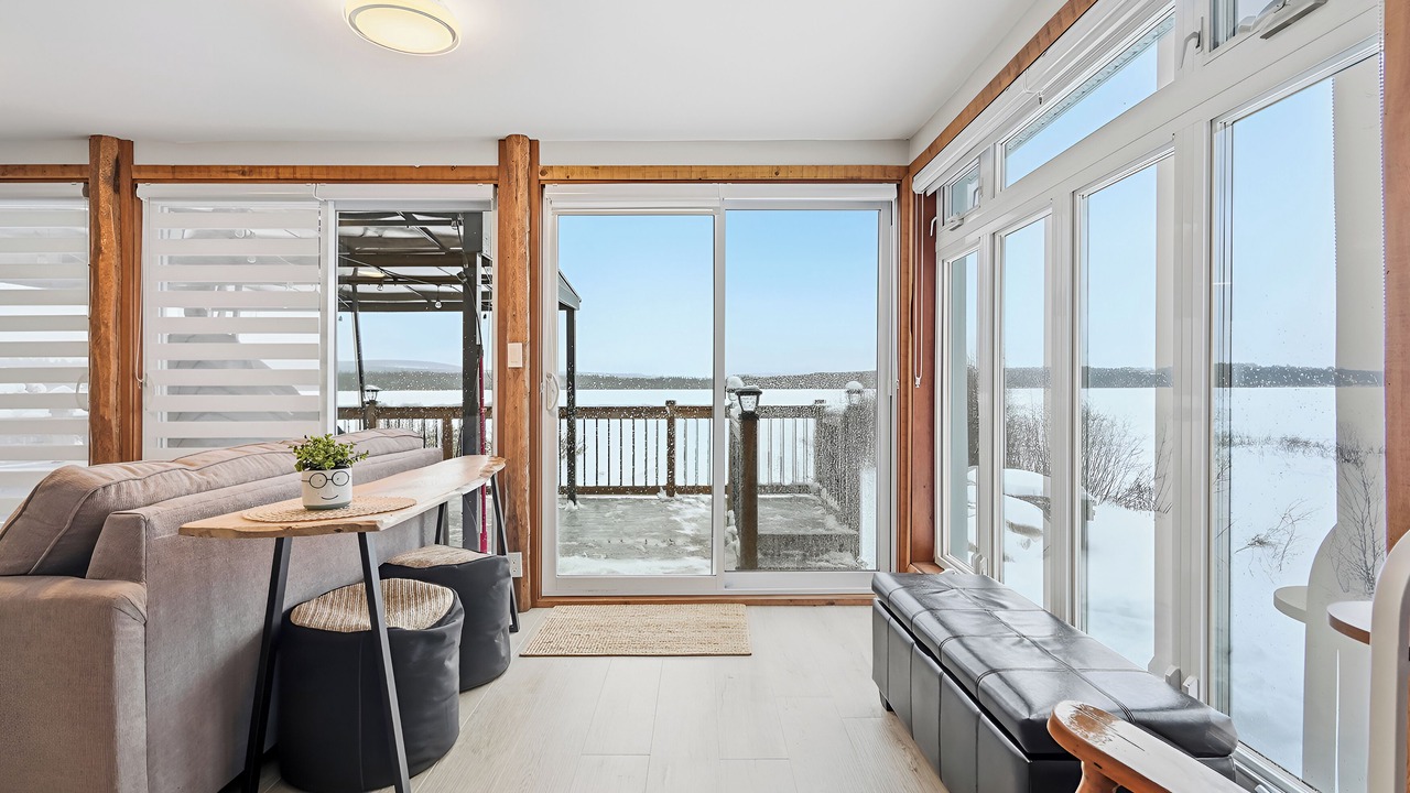 Photo of Livingroom in Adstock