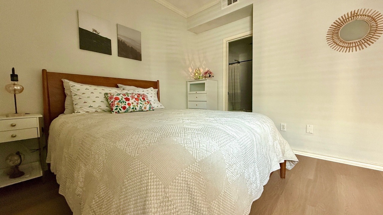 Photo of Bedroom in Oak Lawn