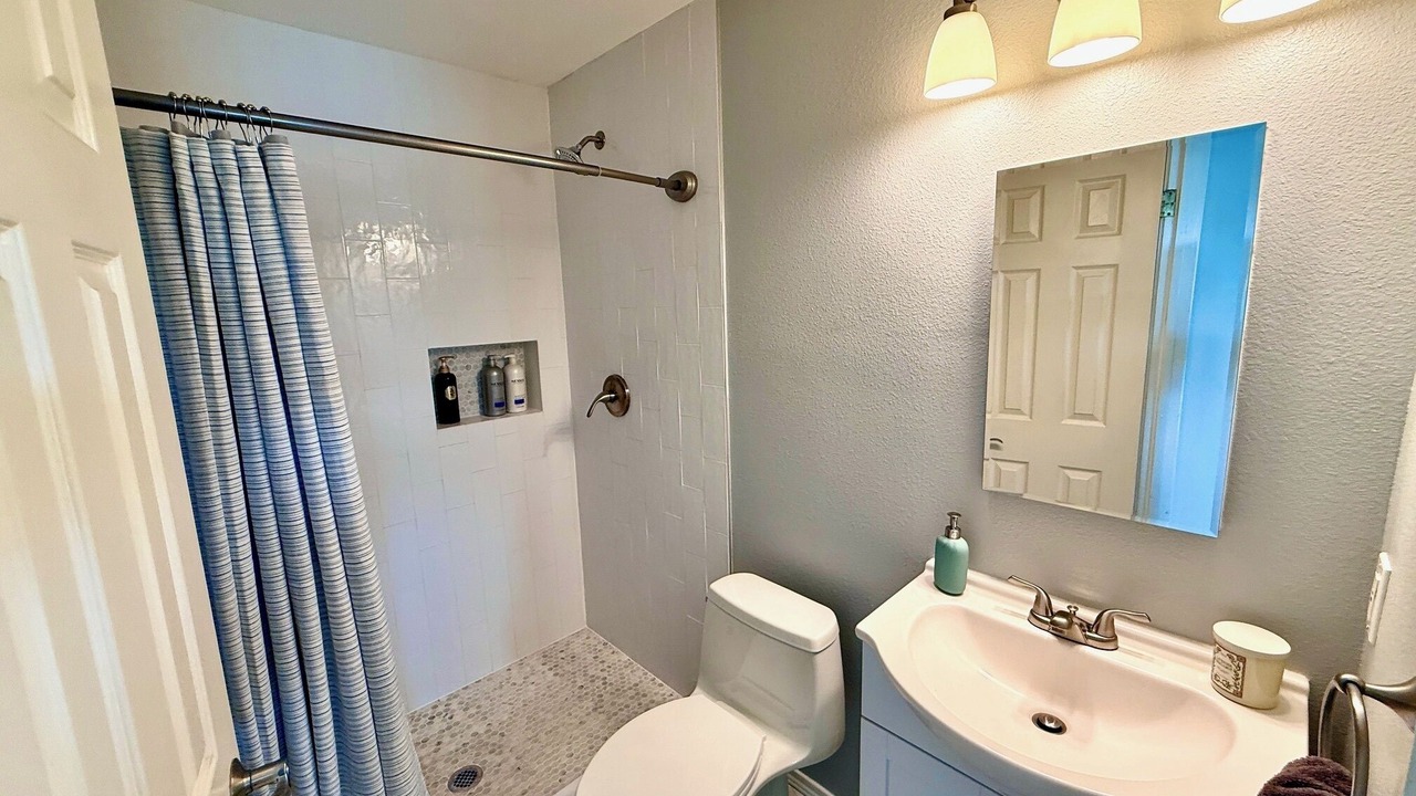 Photo of Bathroom in Oak Lawn