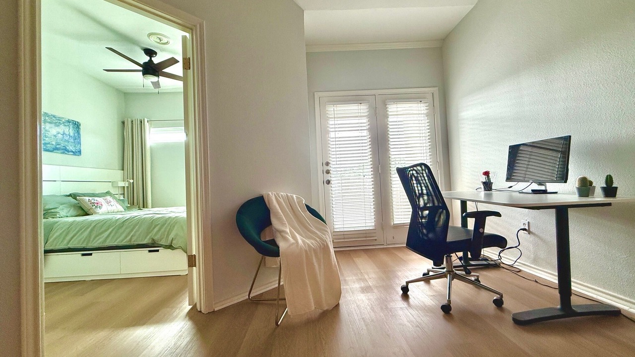 Photo of Bedroom in Oak Lawn