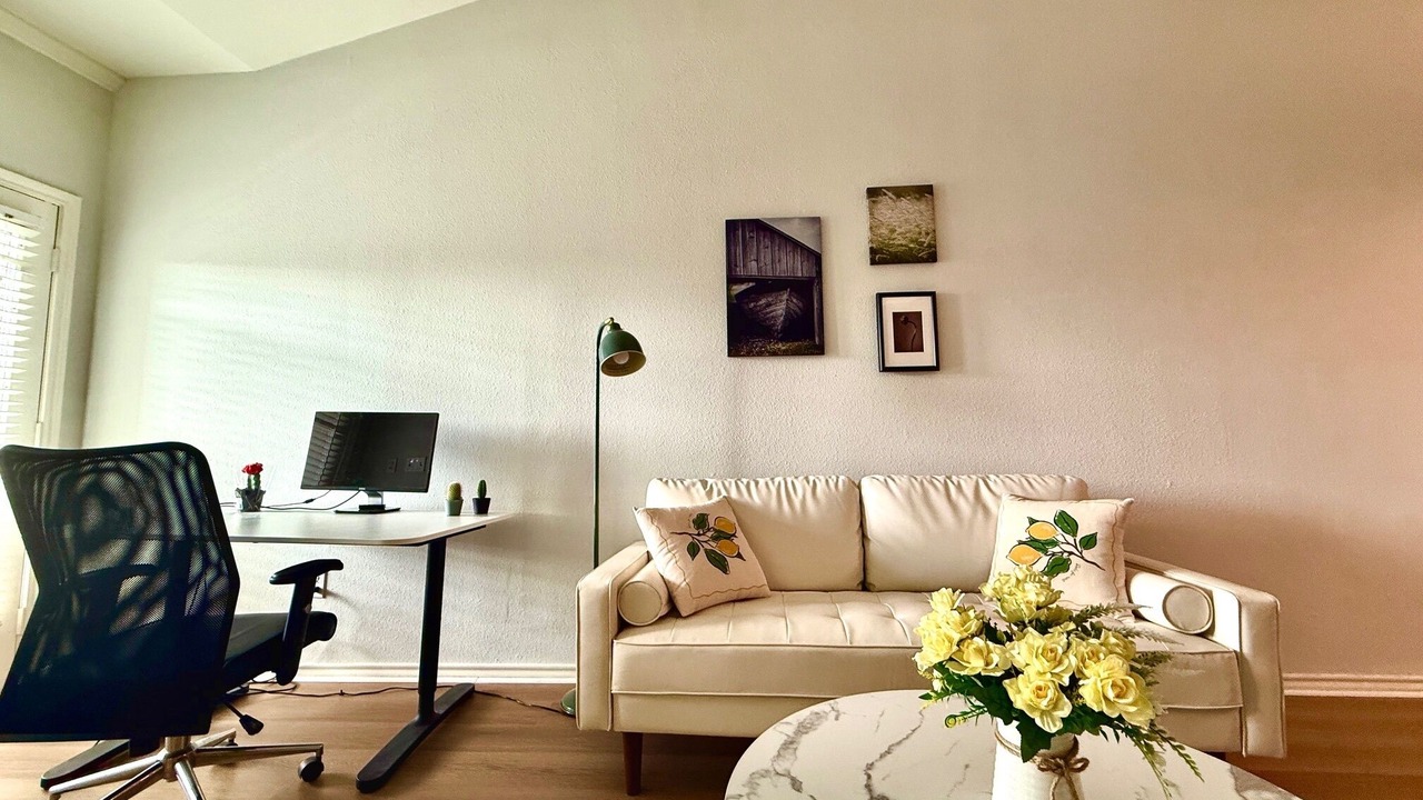 Photo of Livingroom in Oak Lawn