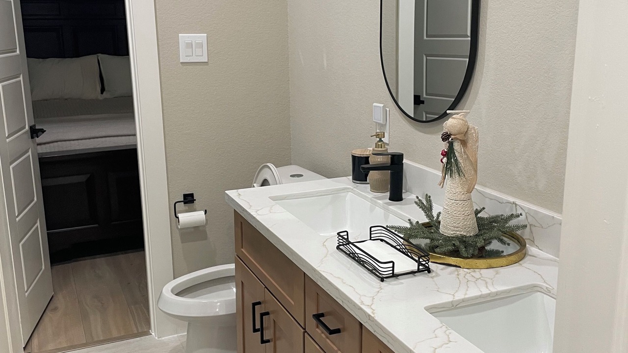 Photo of Bathroom in Pointblank