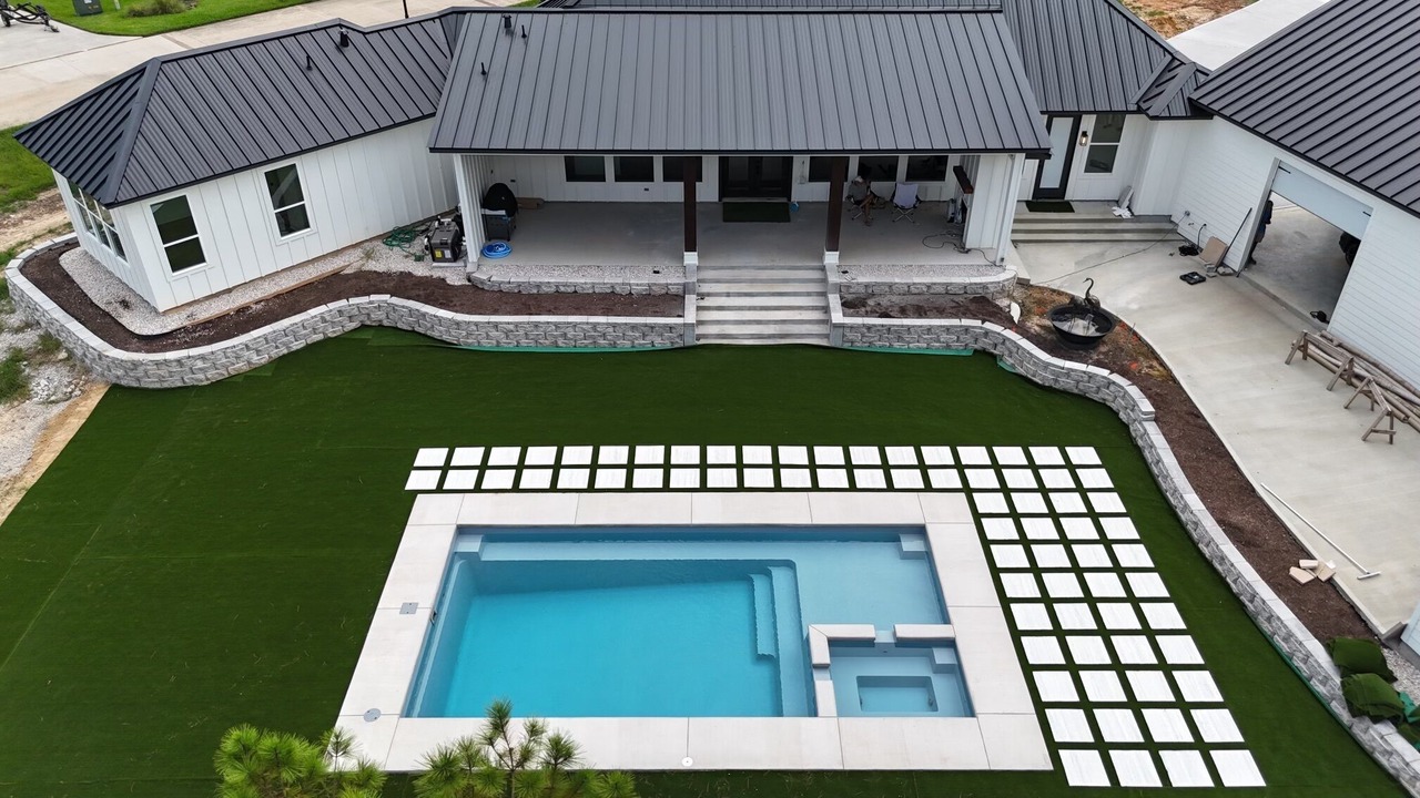 Photo of Outdoor in Pointblank