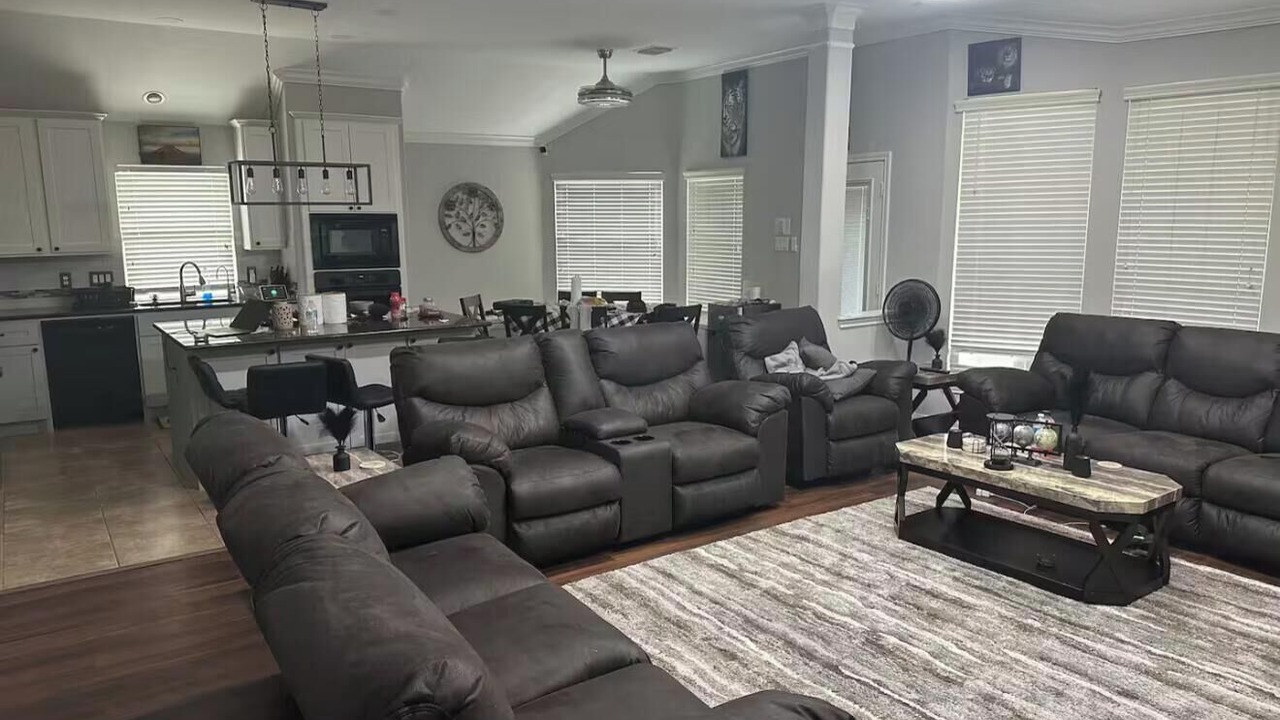 Photo of Livingroom in Pecan Grove