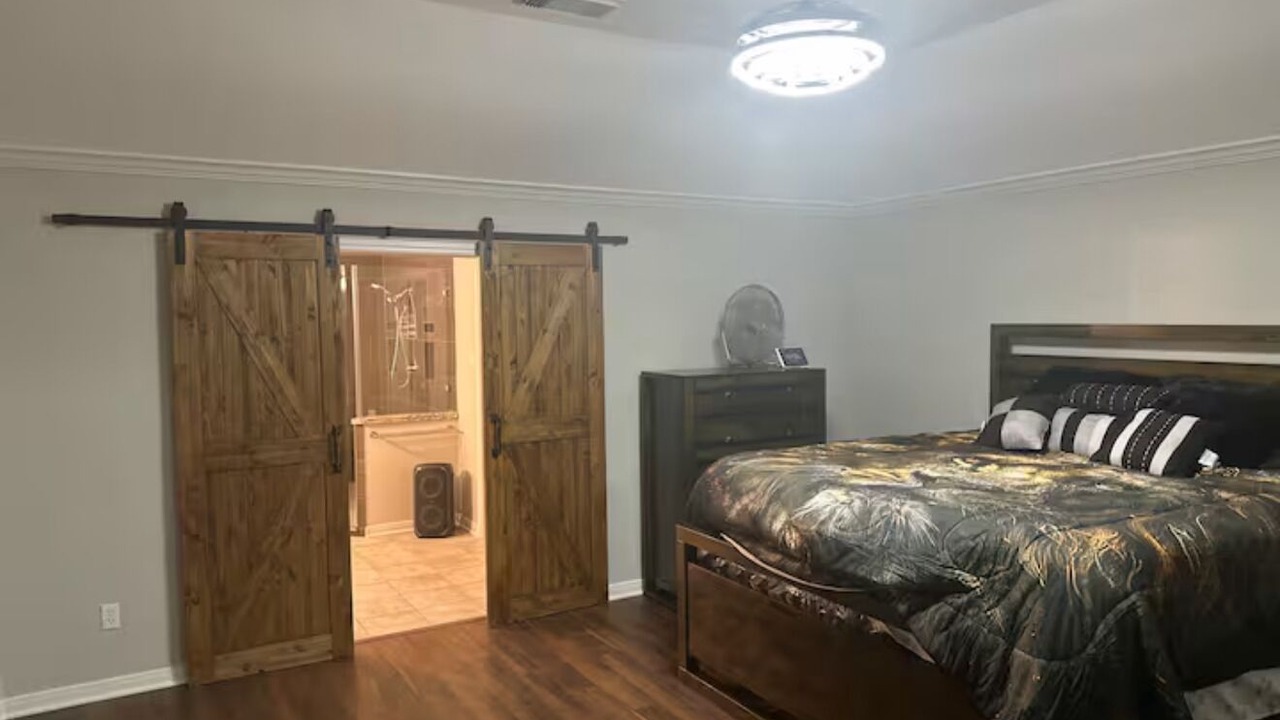 Photo of Bedroom in Pecan Grove
