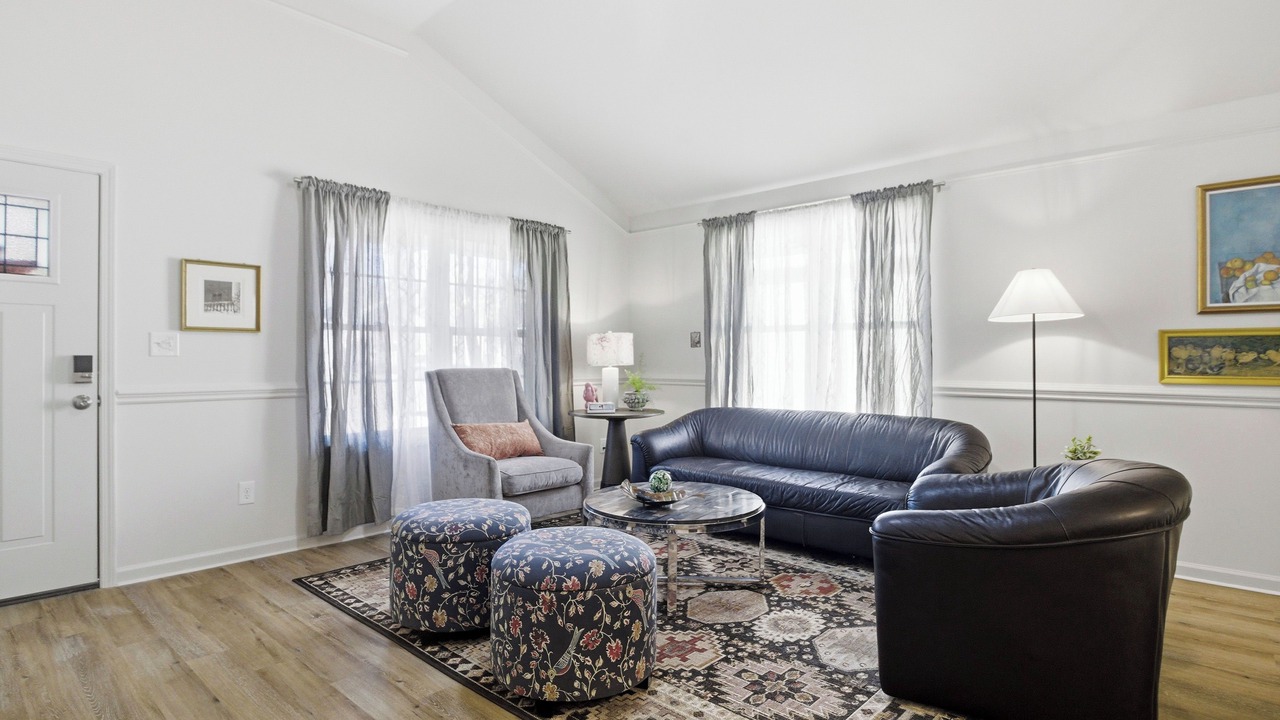 Photo of Livingroom in Warner Robins