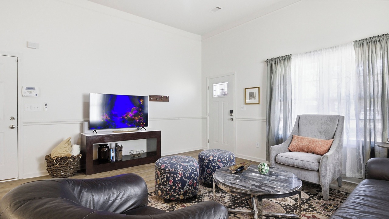 Photo of Livingroom in Warner Robins